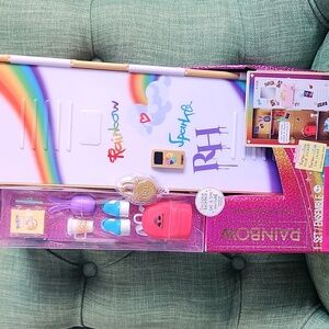 Rainbow High Design and Style Locker Set with Accessories